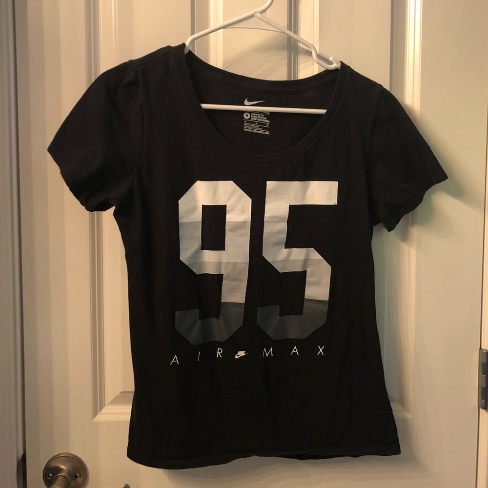 Nike Air Max Women’s Tee